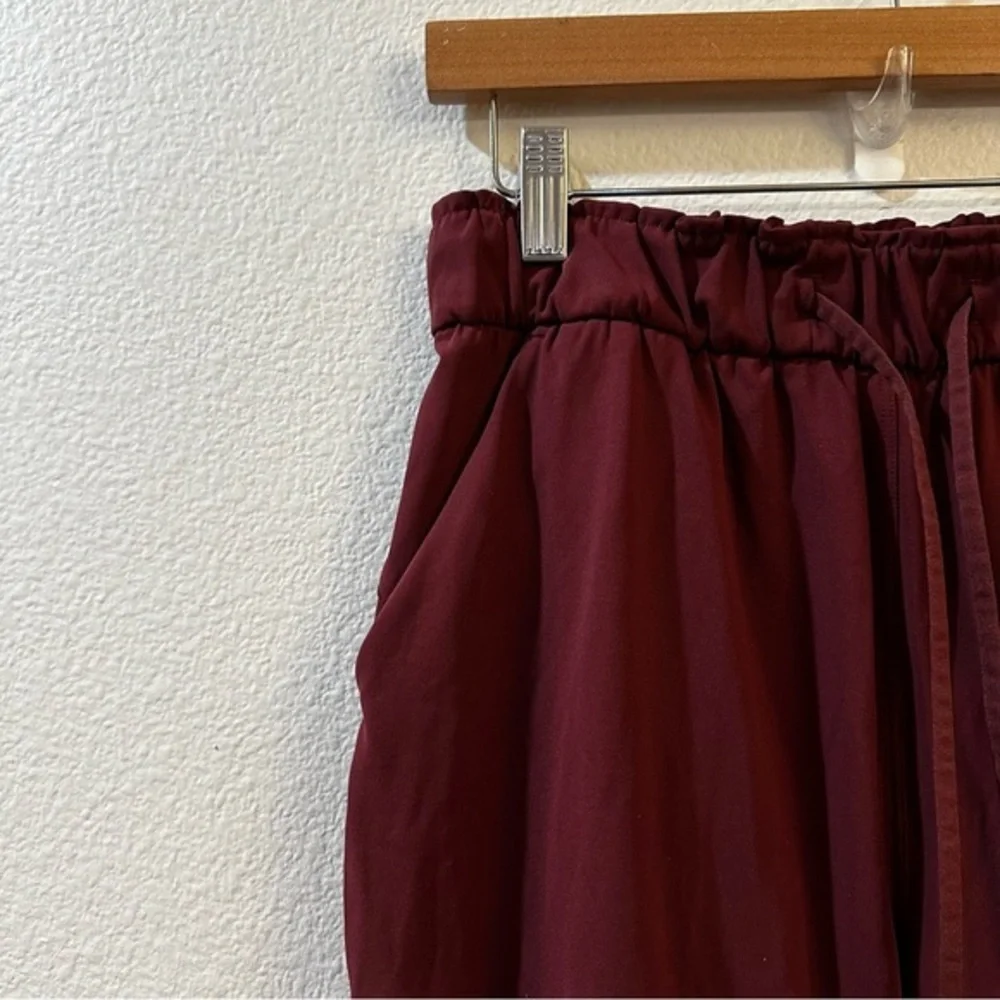 Lululemon Stretch High-Rise Jogger *Full Length in Red Merlot Size 6‎